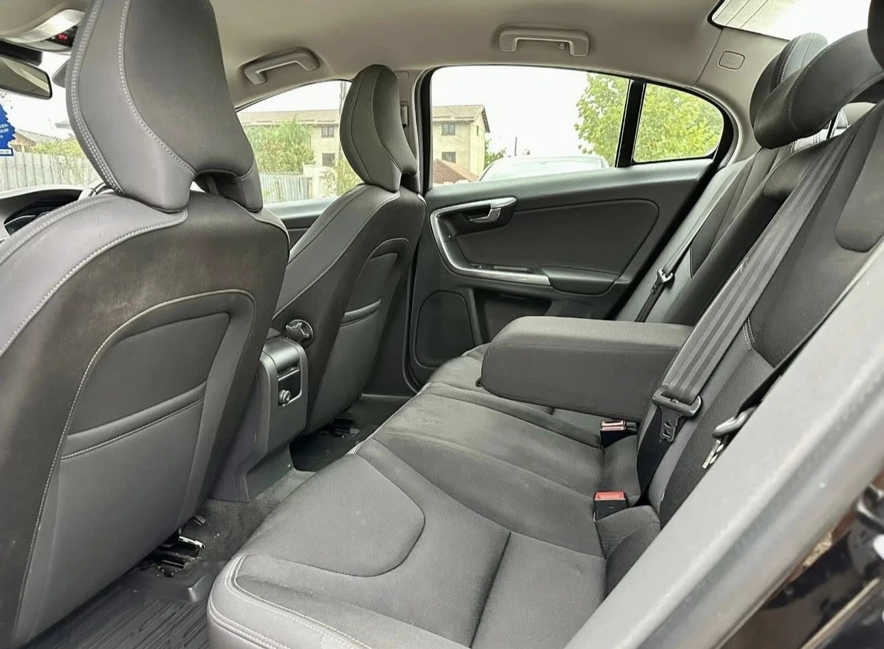 Volvo S60 D4 181 , снимка 13 - Автомобили и джипове - 53976897