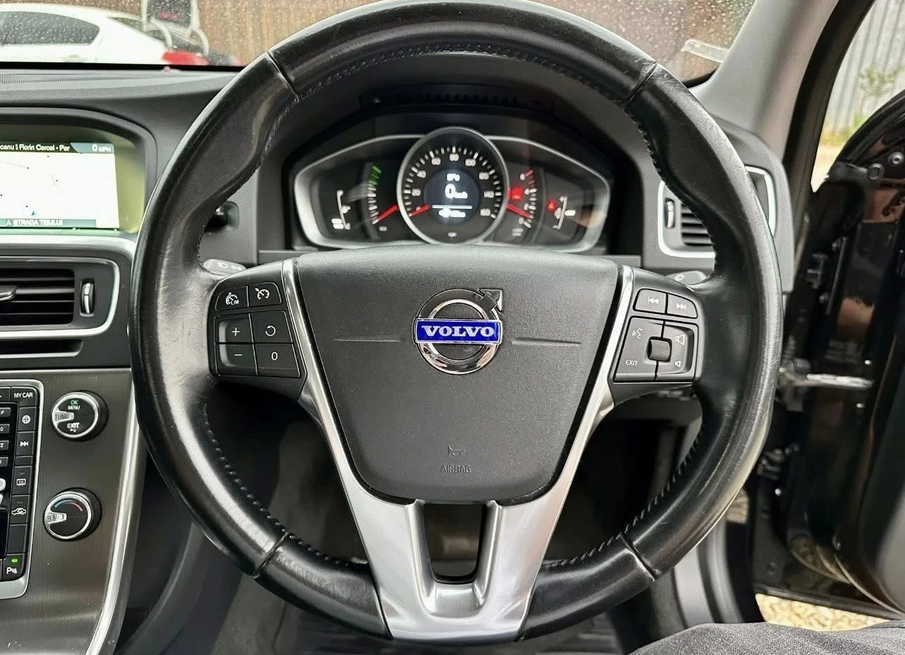 Volvo S60 D4 181 , снимка 10 - Автомобили и джипове - 53976897