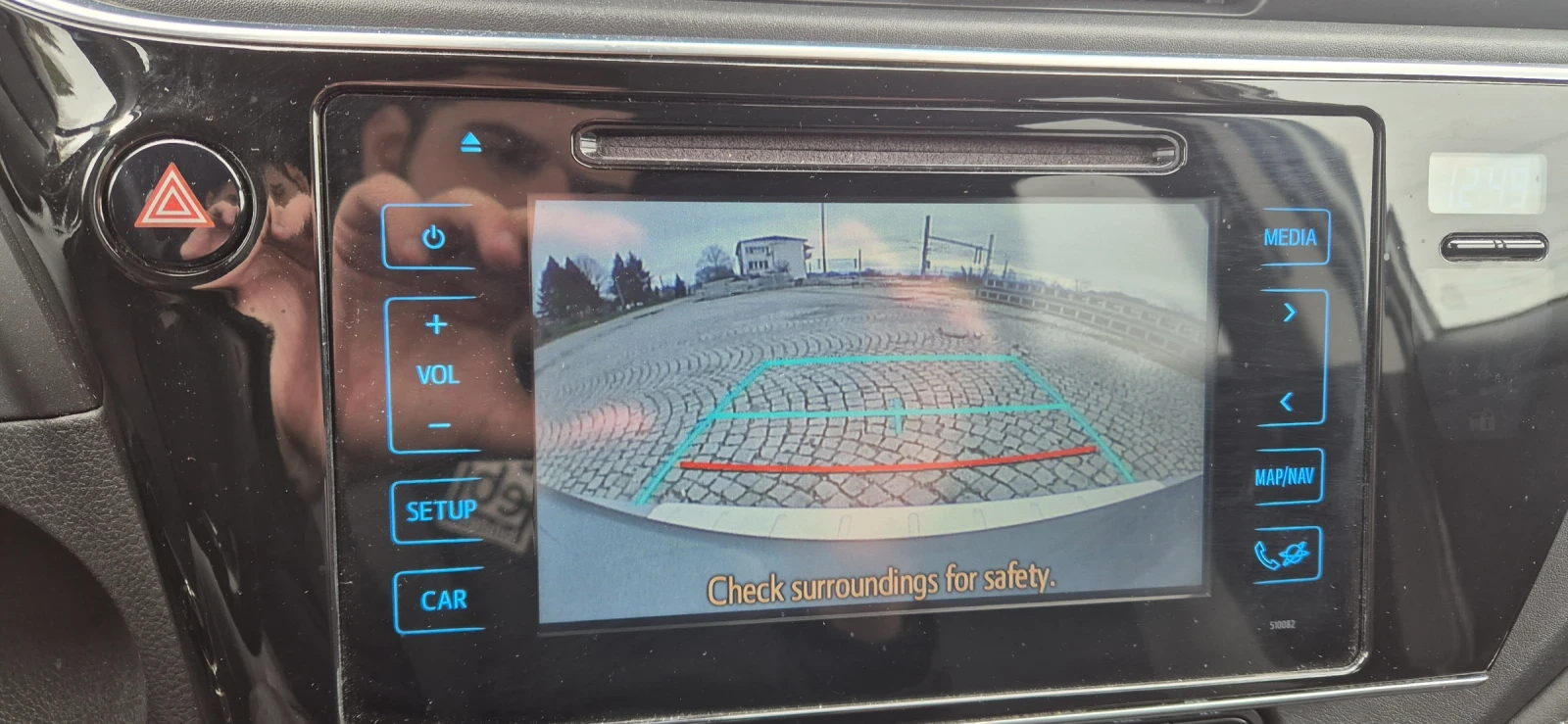 Toyota Auris D-4T, снимка 12 - Автомобили и джипове - 54014945