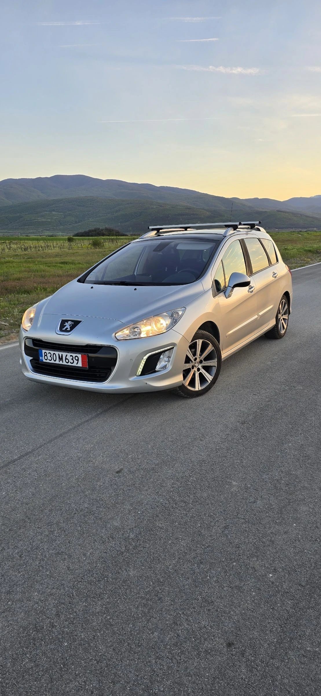 Peugeot 308 1.6 eHDI, снимка 3 - Автомобили и джипове - 54307885