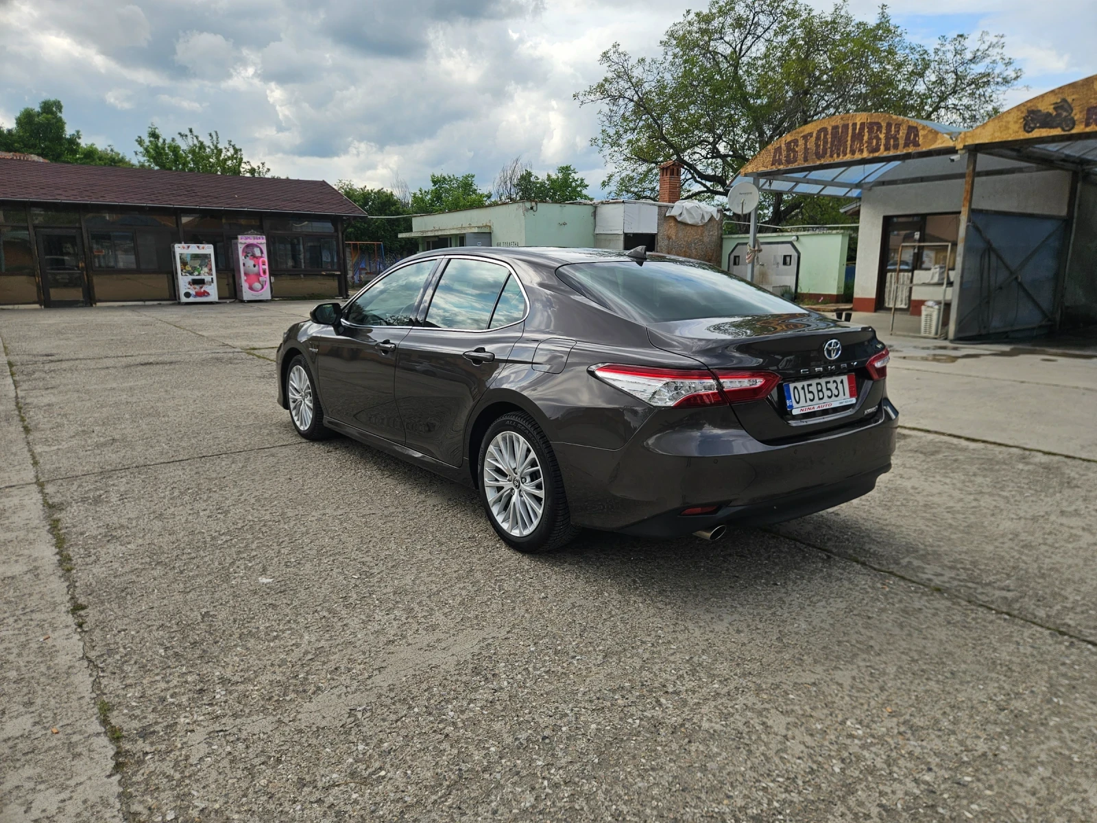 Toyota Camry 56000.km, снимка 5 - Автомобили и джипове - 54544481