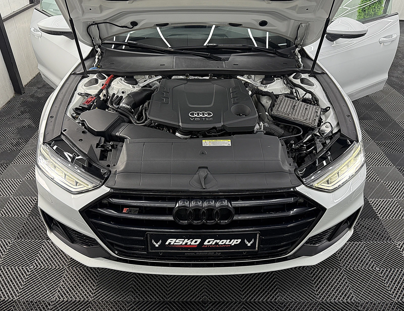 Audi A7 S-line+ + + /KeylessGo/Soft close/RS7/СОБСТВЕН ЛИЗ, снимка 17 - Автомобили и джипове - 54675271