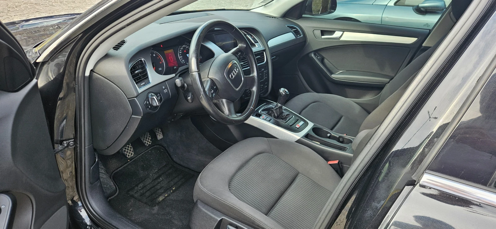 Audi A4 1.8 TFSI , снимка 5 - Автомобили и джипове - 54688132
