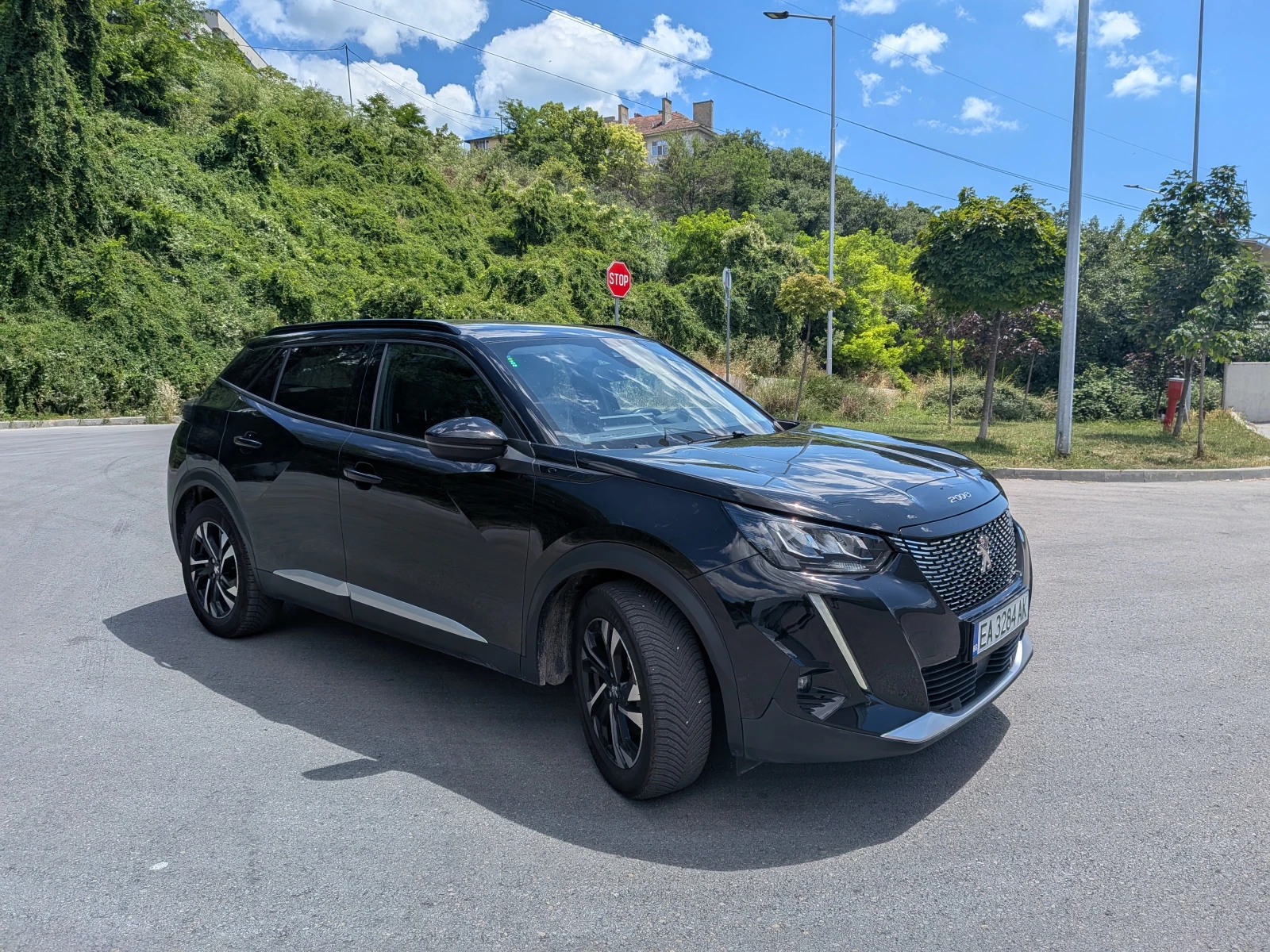 Peugeot 2008 e Allure, снимка 2 - Автомобили и джипове - 55220976