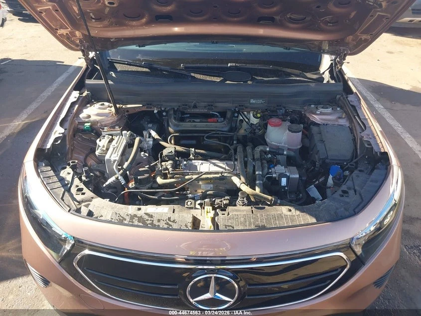 Mercedes-Benz EQB 250* RWD* ПОДГРЕВ* КОЖА* КАМЕРА* KEYLESS* , снимка 16 - Автомобили и джипове - 55513277