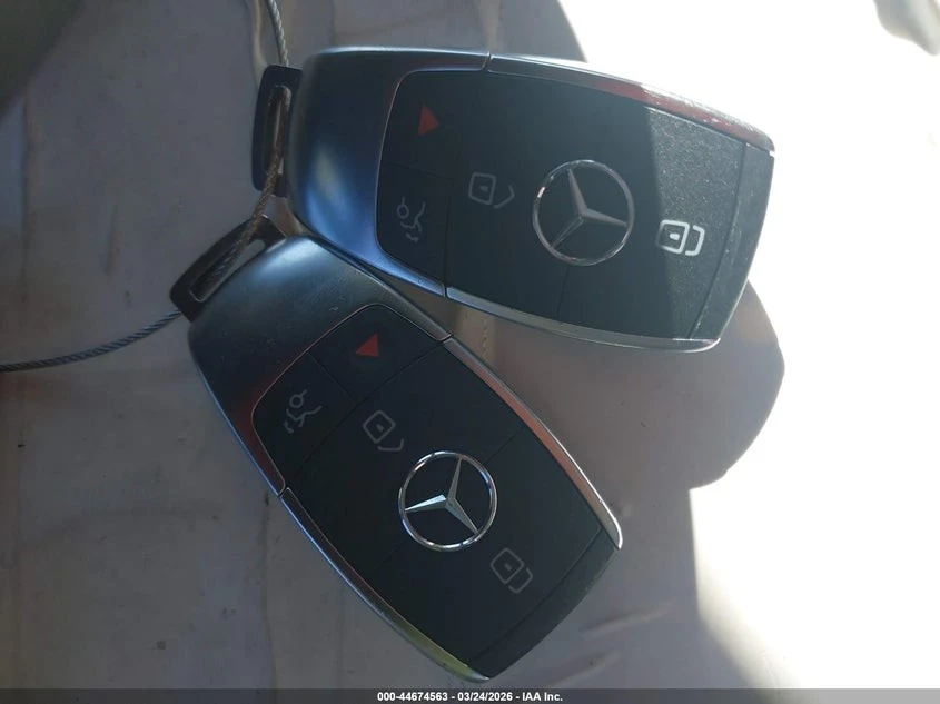 Mercedes-Benz EQB 250* RWD* ПОДГРЕВ* КОЖА* КАМЕРА* KEYLESS* , снимка 15 - Автомобили и джипове - 55513277