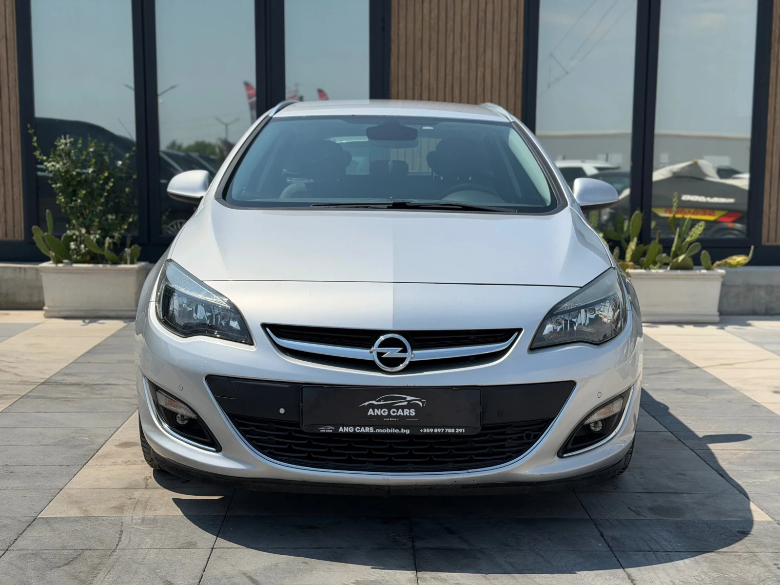 Opel Astra * 1.4T* LPG* Facelift* 2014* , снимка 3 - Автомобили и джипове - 55653874