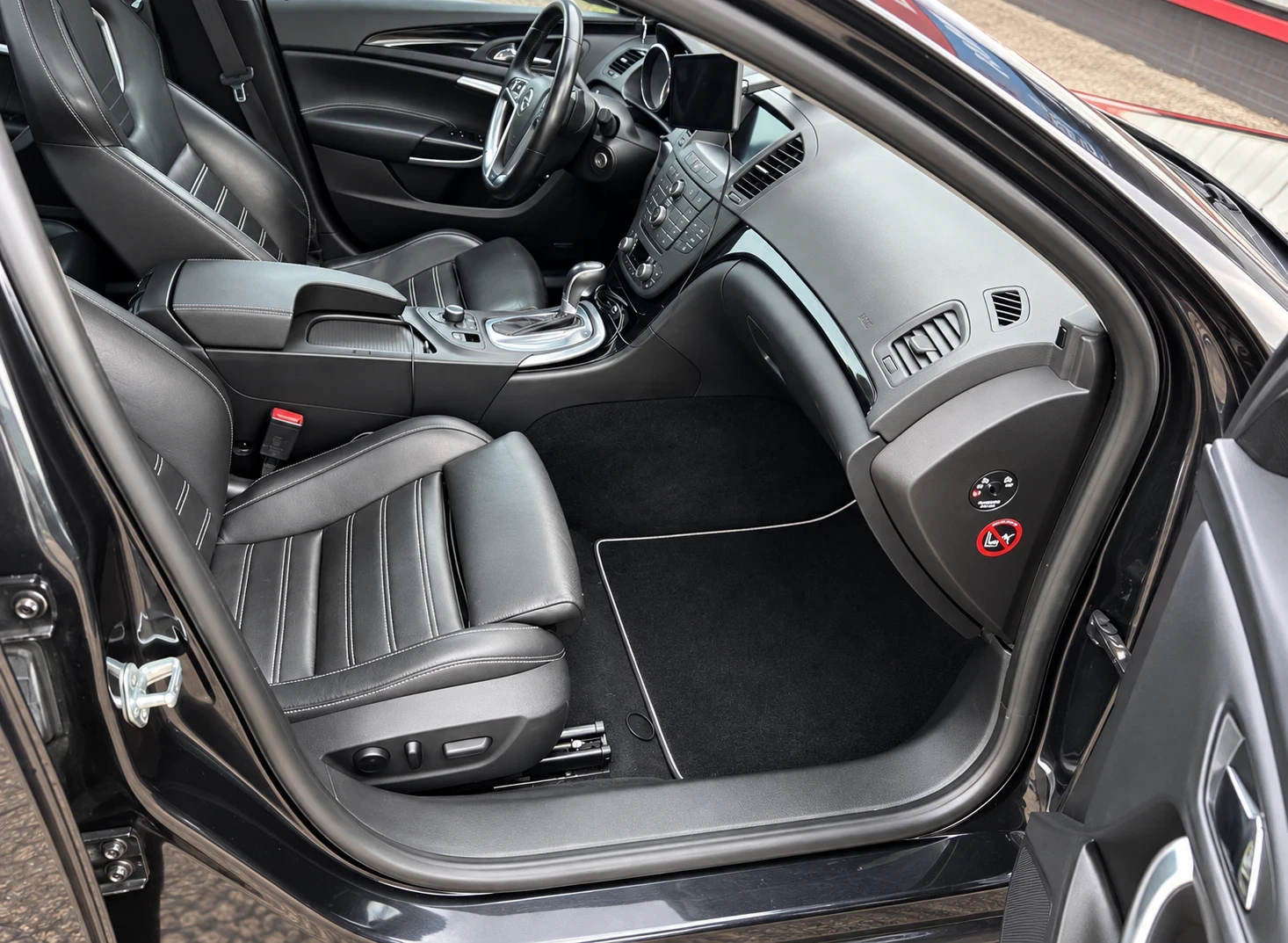 Opel Insignia  Sports Tourer 2.8 V6 Turbo OPC 4x4 325 �.�  | Mobile.bg � ����������� 5