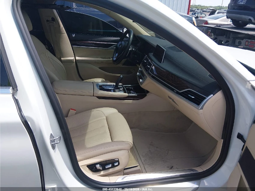 BMW 740 Li - HARMAN - 360 - ����� - SOFTCLOSE - �������� | Mobile.bg � ����������� 7