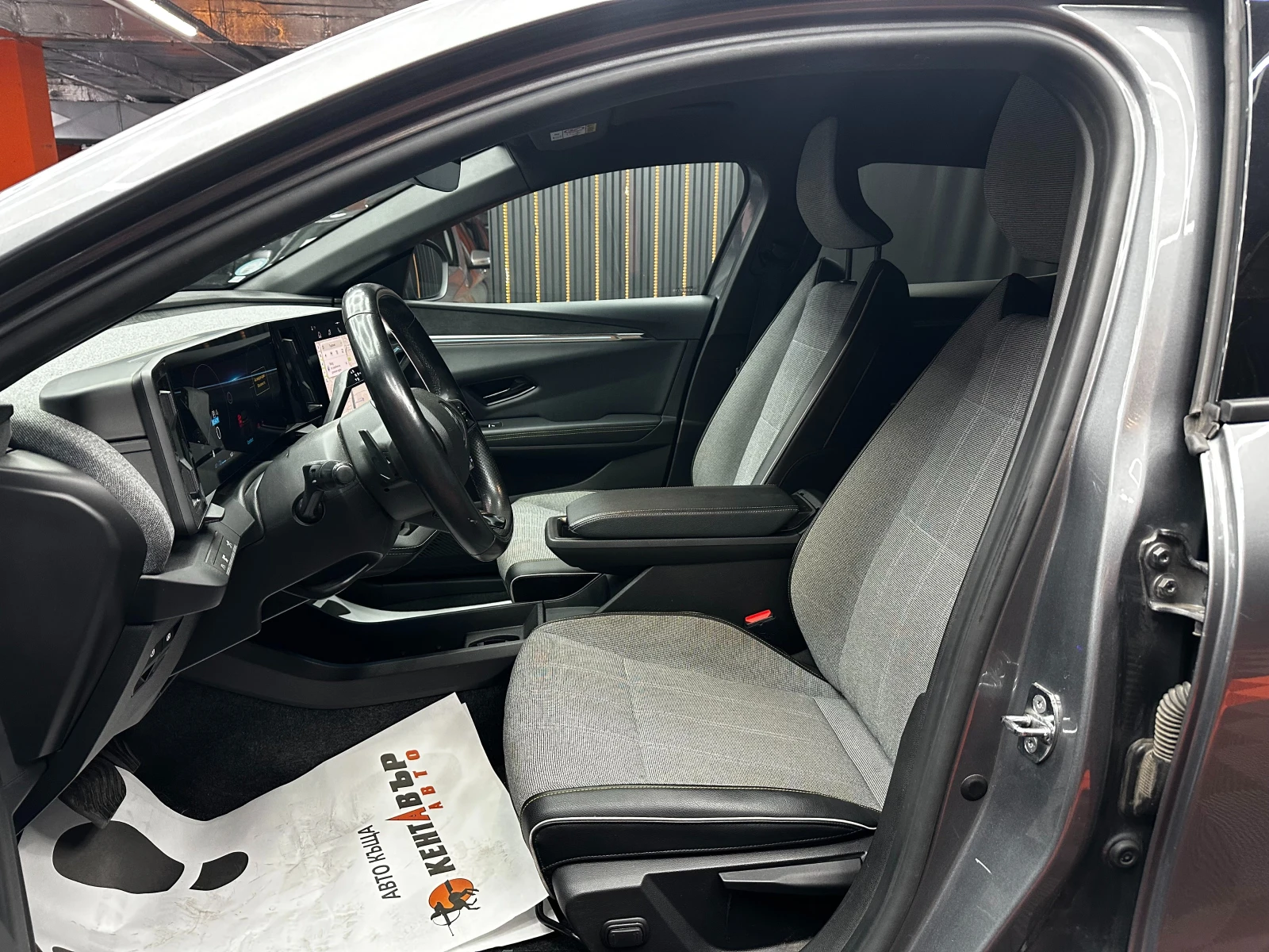 Renault Megane E-Tech EV60 Techno, снимка 7 - Автомобили и джипове - 56103344