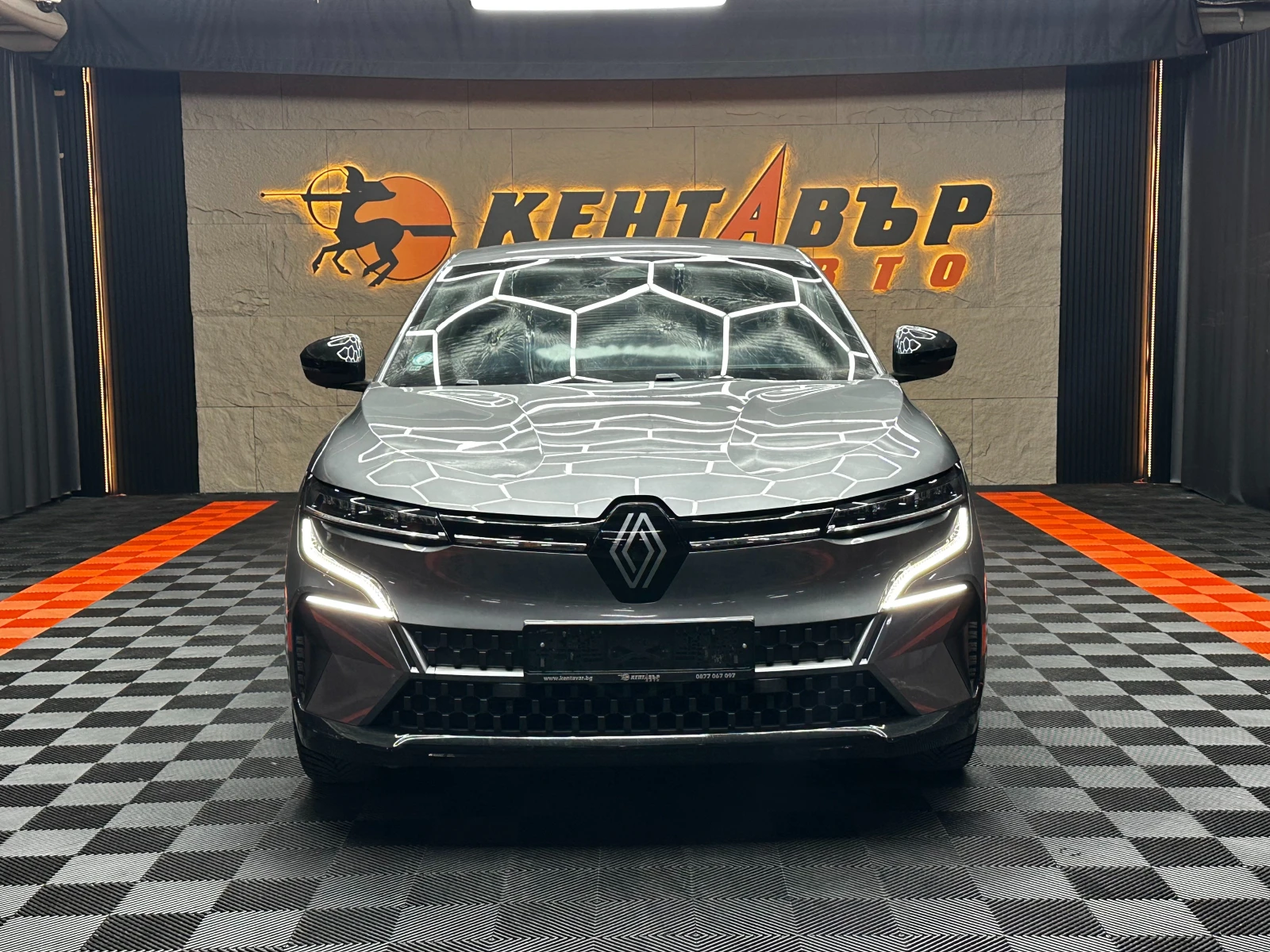 Renault Megane E-Tech EV60 Techno, снимка 2 - Автомобили и джипове - 56103344