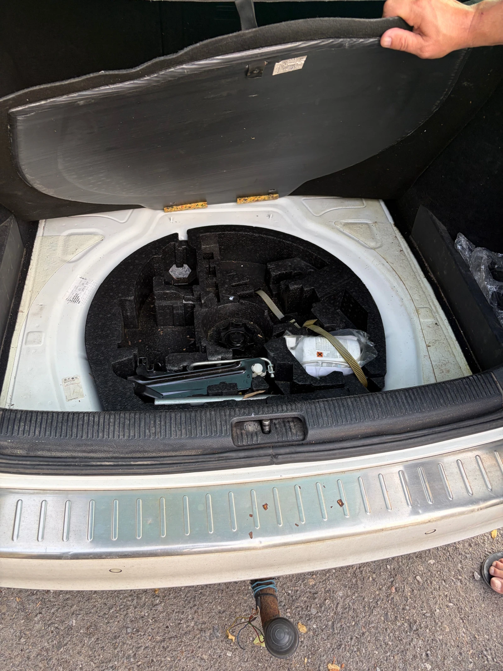 VW Golf 1.9 TDI, снимка 8 - Автомобили и джипове - 56172791