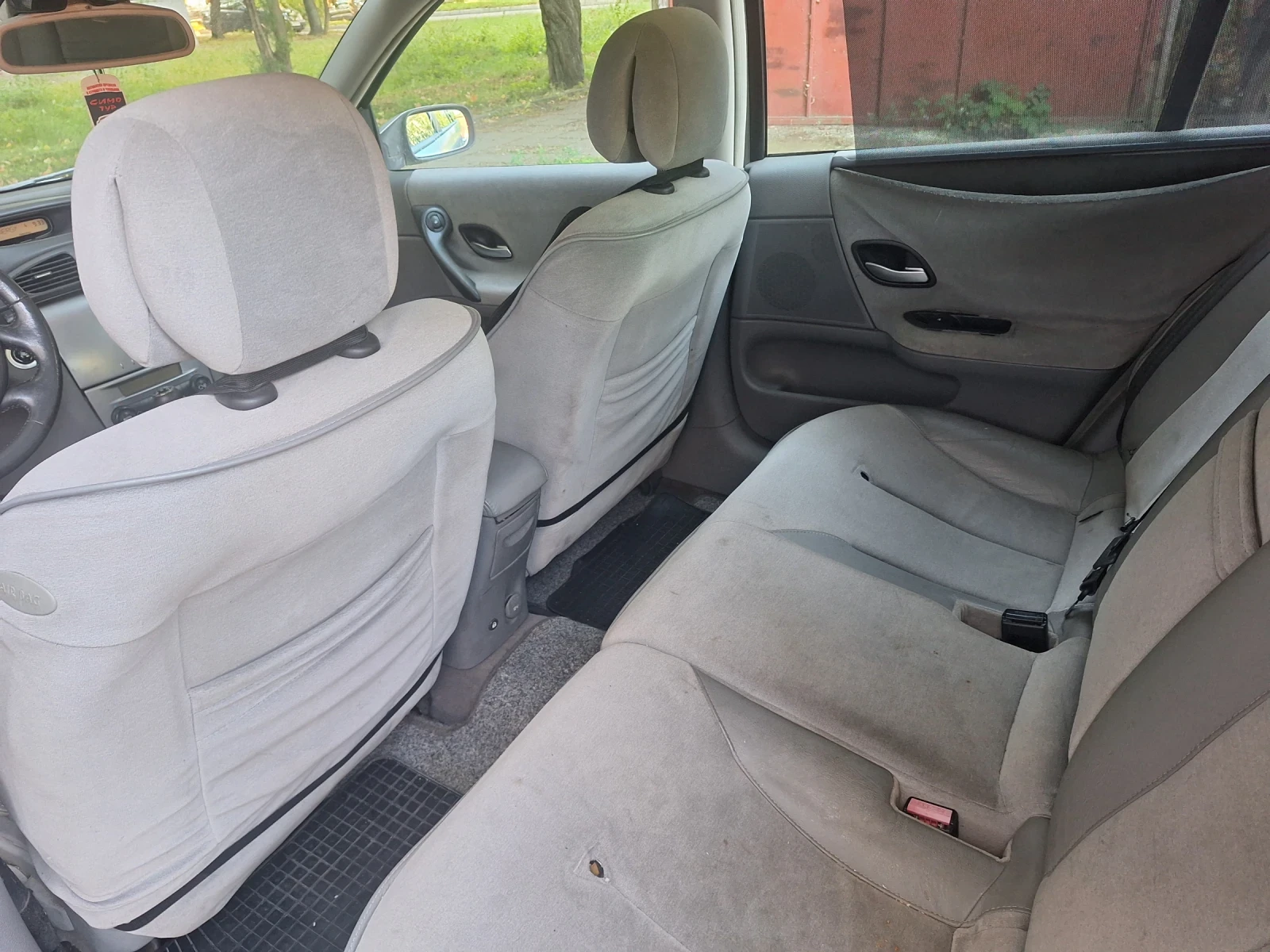 Renault Laguna 2, снимка 6 - Автомобили и джипове - 56260245