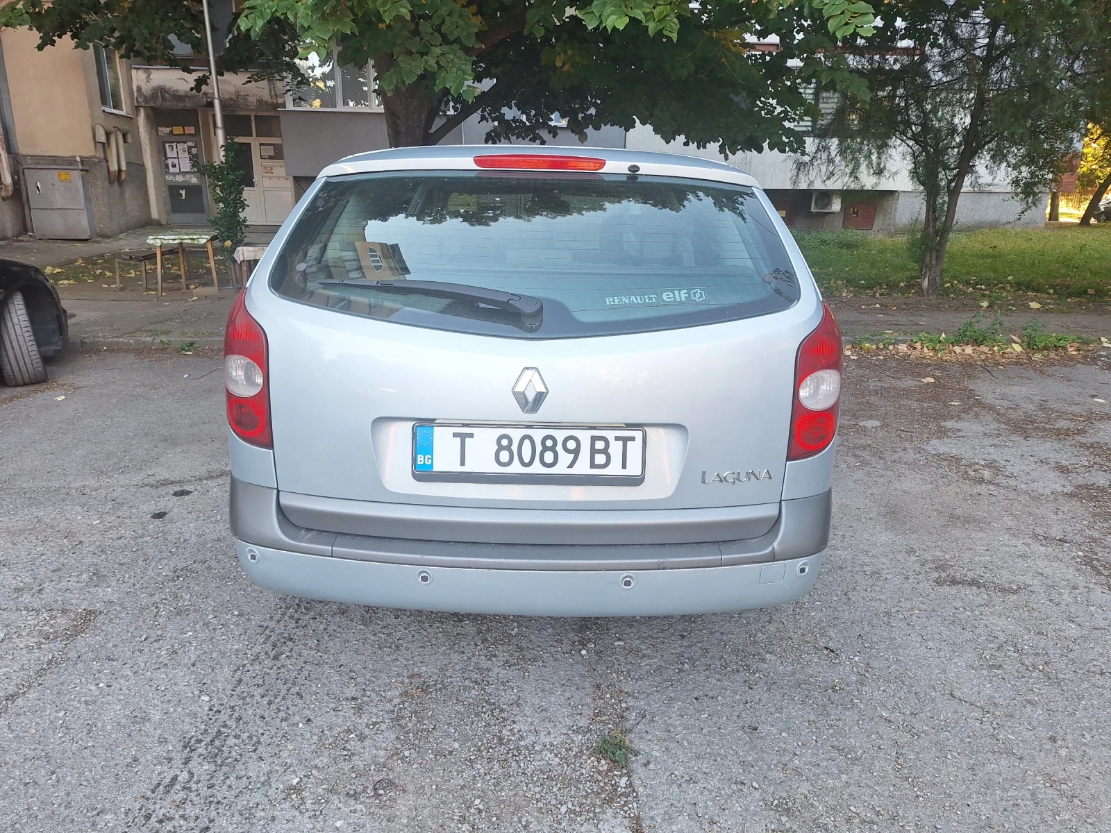 Renault Laguna 2, снимка 2 - Автомобили и джипове - 56260245