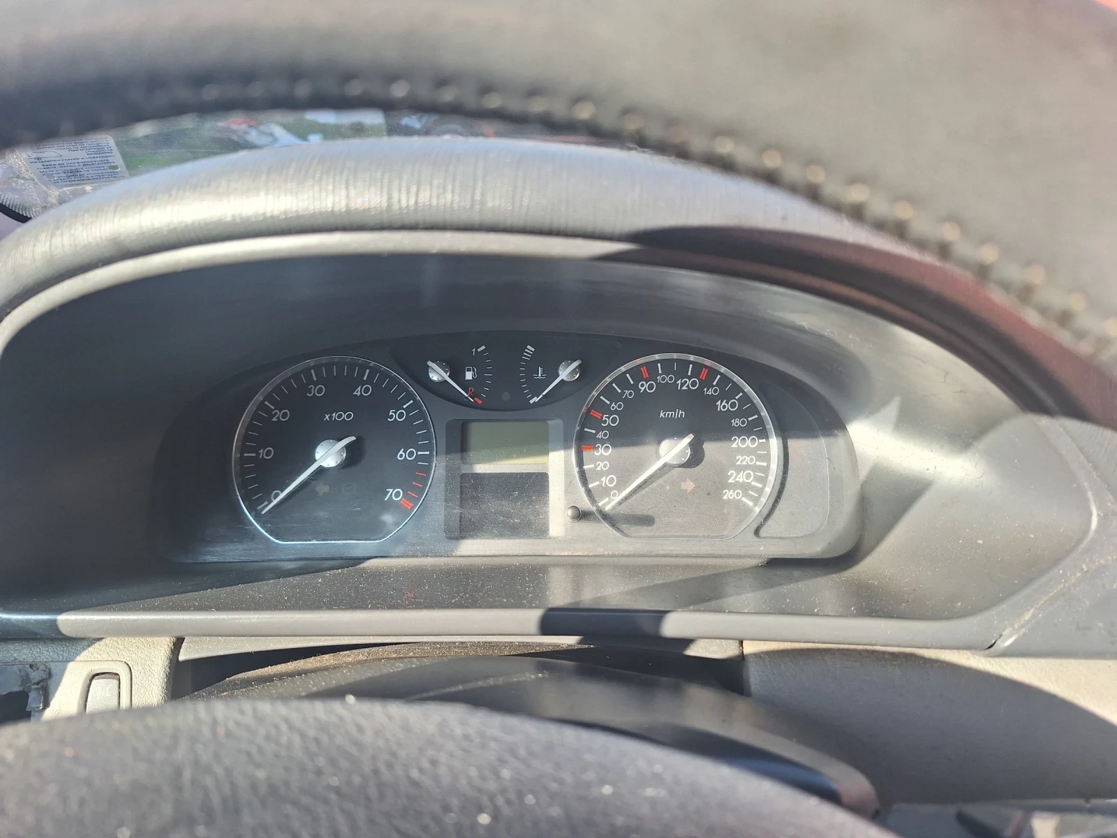 Renault Laguna 2, снимка 3 - Автомобили и джипове - 56260245