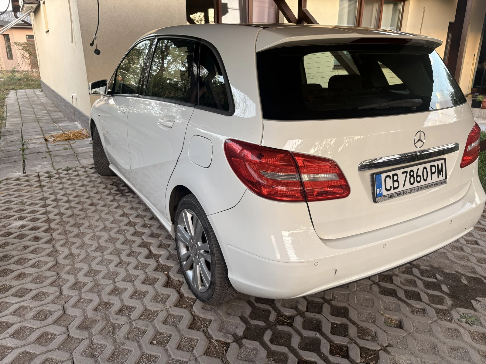 Mercedes-Benz B 180, снимка 5 - Автомобили и джипове - 56408752