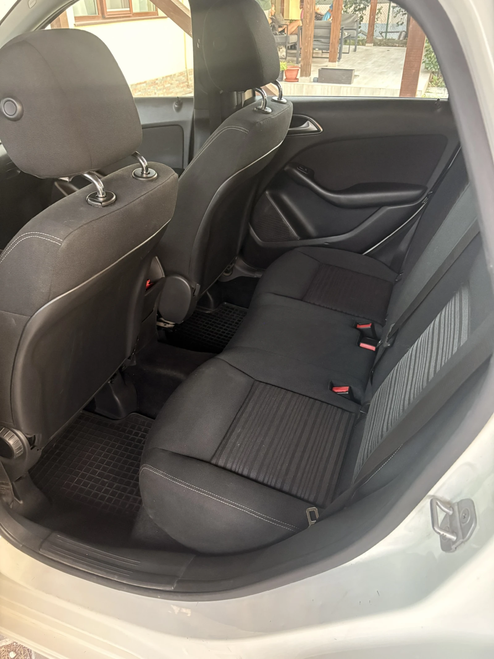 Mercedes-Benz B 180, снимка 10 - Автомобили и джипове - 56408752