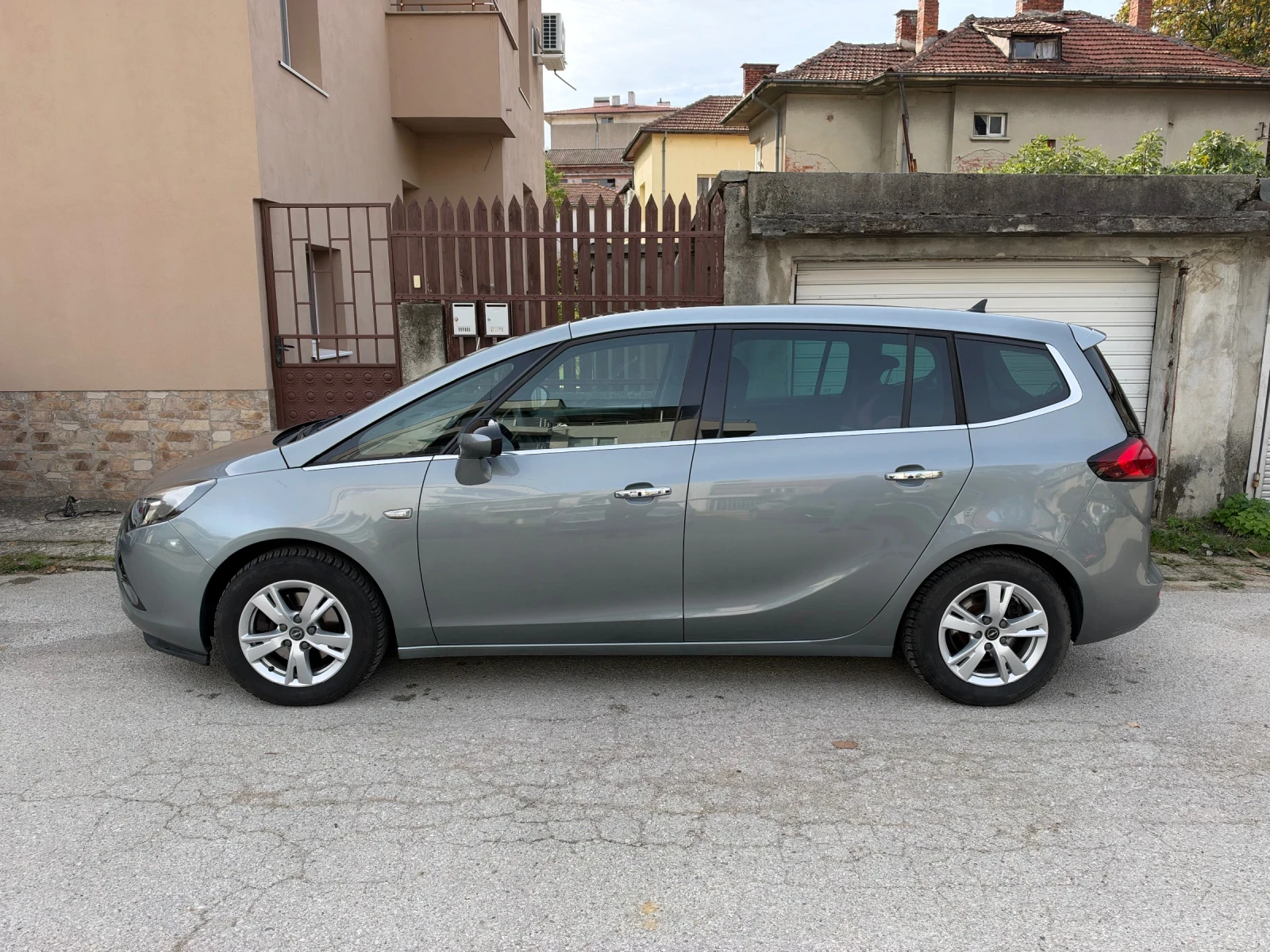 Opel Zafira Tourer, снимка 5 - Автомобили и джипове - 56576848