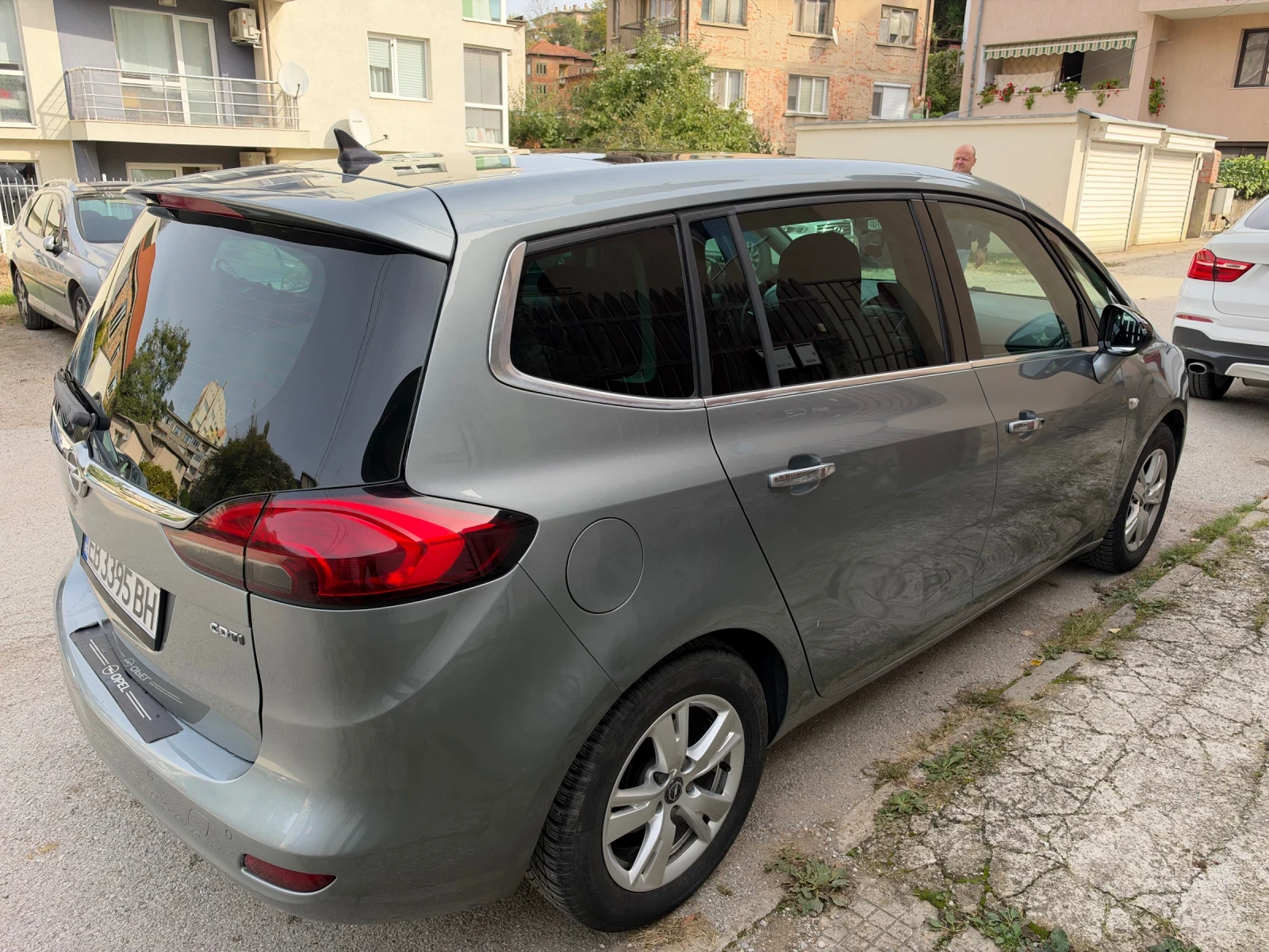 Opel Zafira Tourer, снимка 3 - Автомобили и джипове - 56576848