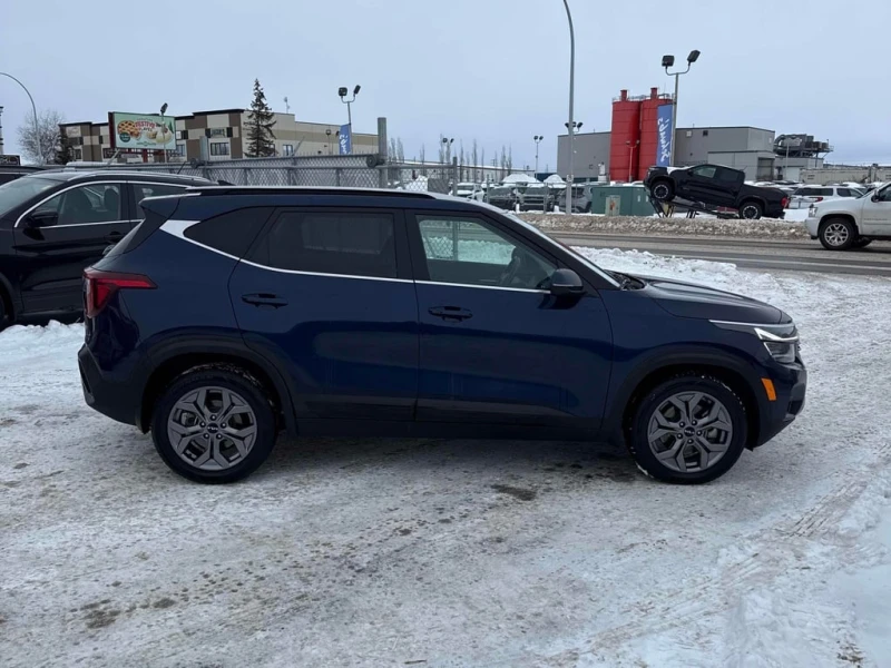 Kia Seltos * EX * CARFAX * БЕЗ ПЪРВОНАЧАЛНА ВНОСКА, снимка 3 - Автомобили и джипове - 52959349