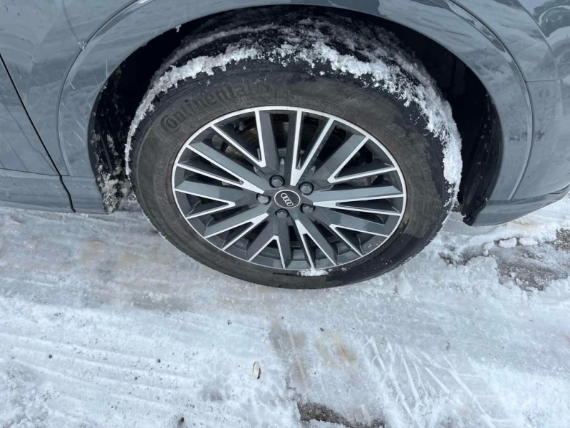 Audi Q3 2022 Komfort * CARFAX * БЕЗ ПЪРВОНАЧАЛНА ВНОСКА, снимка 6 - Автомобили и джипове - 52975388