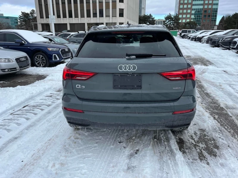 Audi Q3 2022 Komfort * CARFAX * БЕЗ ПЪРВОНАЧАЛНА ВНОСКА, снимка 5 - Автомобили и джипове - 52975388