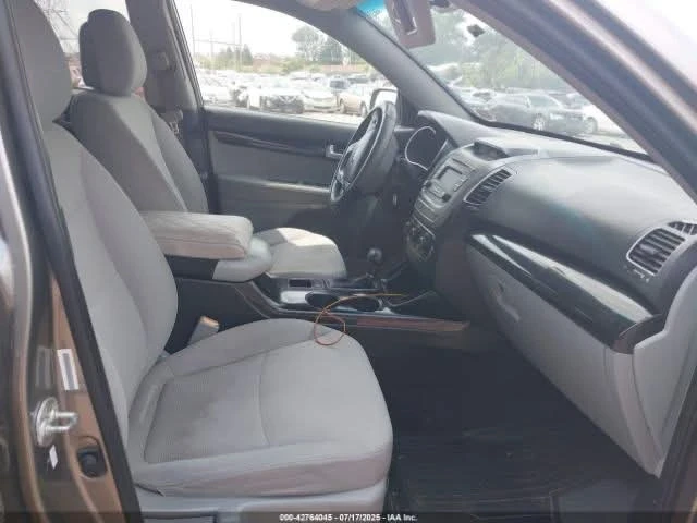 Kia Sorento LX  - изображение 6