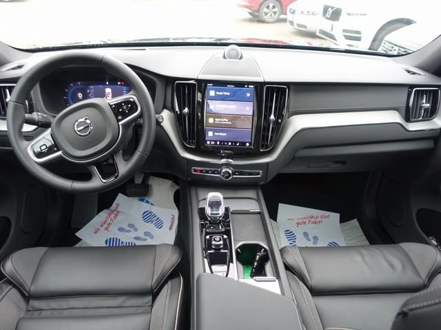 Volvo XC60 Black Edition Ultra B5 AWD, снимка 9 - Автомобили и джипове - 52814407