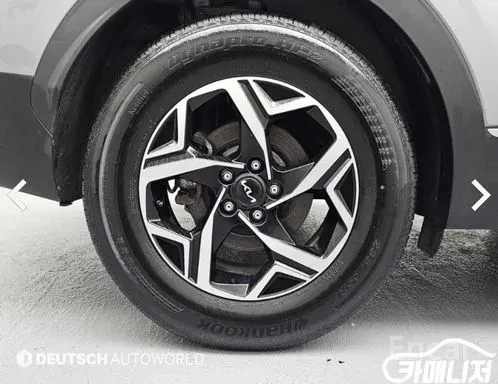 Kia Sportage 2.0 DIESEL / 4WD / ЛИЗИНГ, снимка 5 - Автомобили и джипове - 54899771