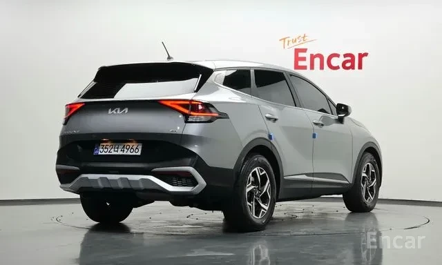 Kia Sportage 2.0D | 4WD | КОЖА | LED | , снимка 3 - Автомобили и джипове - 55599534