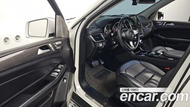 Mercedes-Benz GLE 350 | TOP SERVICE AMG OPTIC, снимка 10 - Автомобили и джипове - 55949694