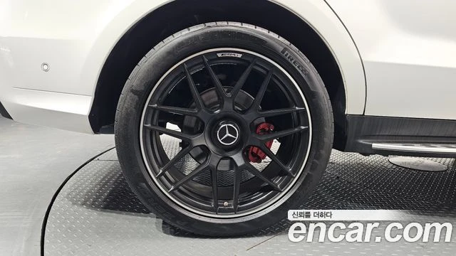 Mercedes-Benz GLE 350 | TOP SERVICE AMG OPTIC, снимка 5 - Автомобили и джипове - 55949694
