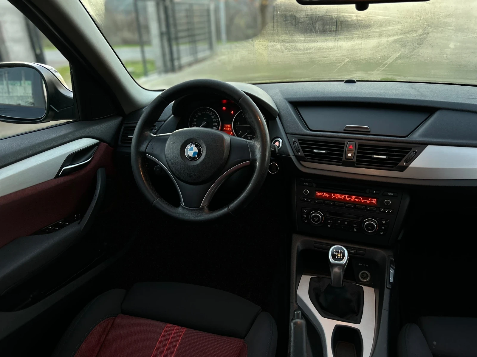 BMW X1 20D xDrive PANO XENON - изображение 7