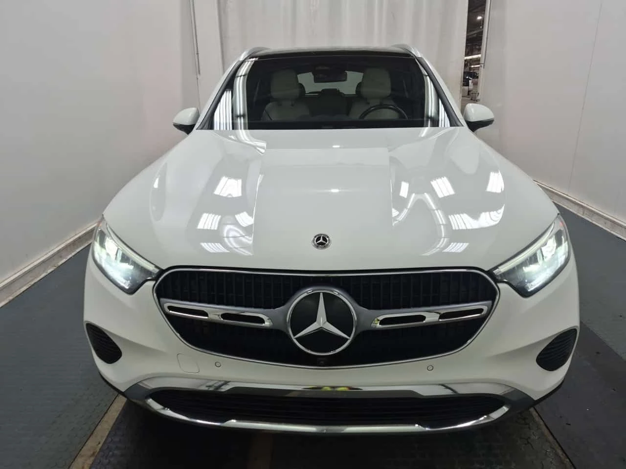 Mercedes-Benz GLC 300 * 4MATIC* ПАНОРАМА* 360 КАМЕРА* , снимка 4 - Автомобили и джипове - 54147568