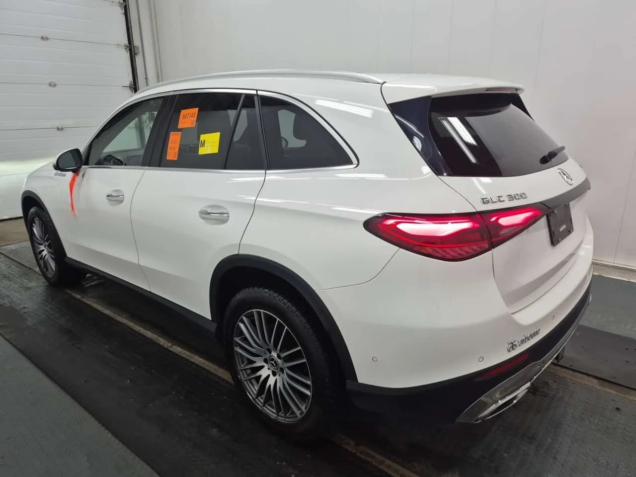 Mercedes-Benz GLC 300 * 4MATIC* ПАНОРАМА* 360 КАМЕРА* , снимка 3 - Автомобили и джипове - 54147568
