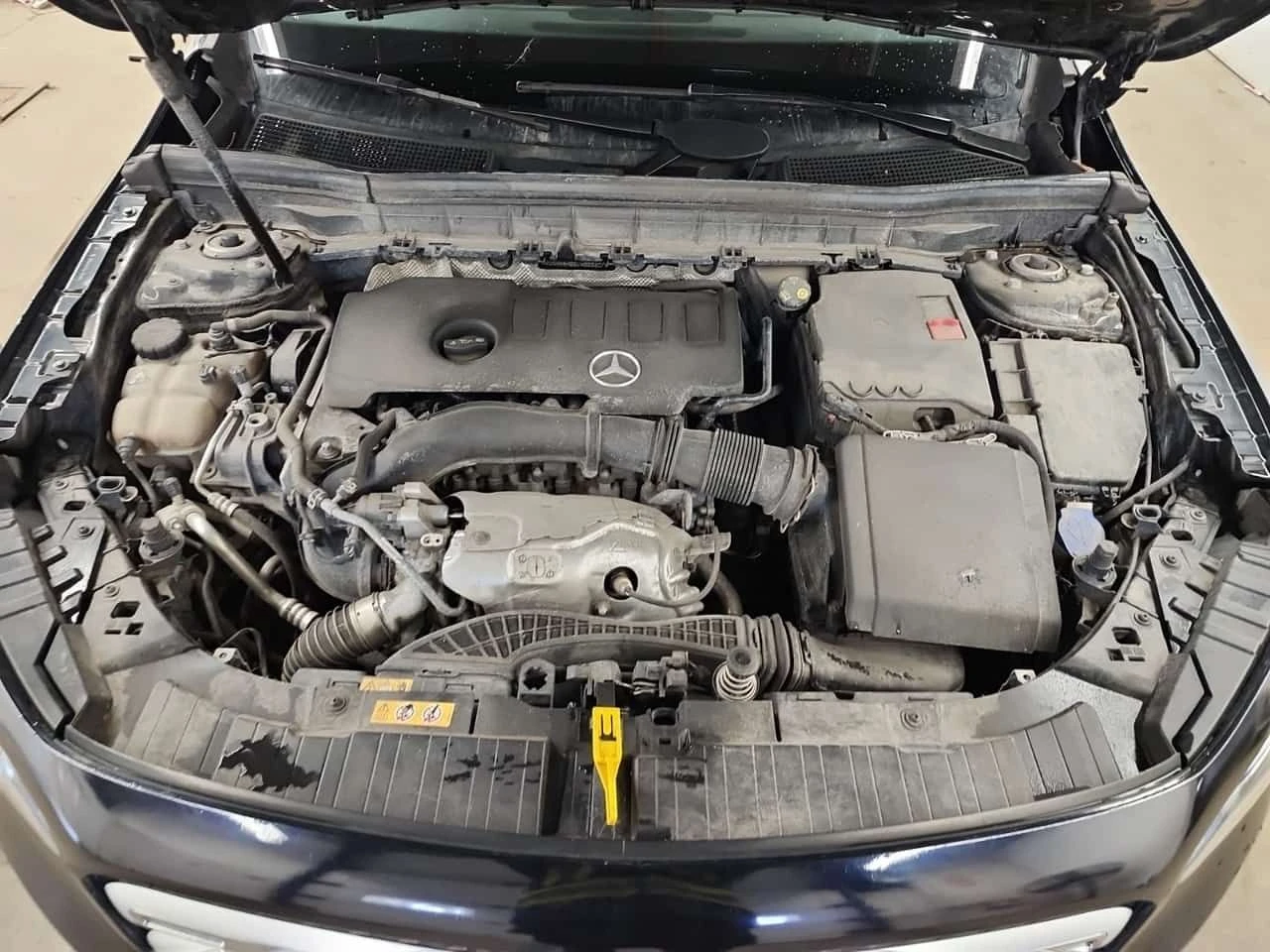 Mercedes-Benz GLB ПАМЕТ| ПАНОРАМА| АМБИЕНТ| CARFAX| , снимка 9 - Автомобили и джипове - 54218501