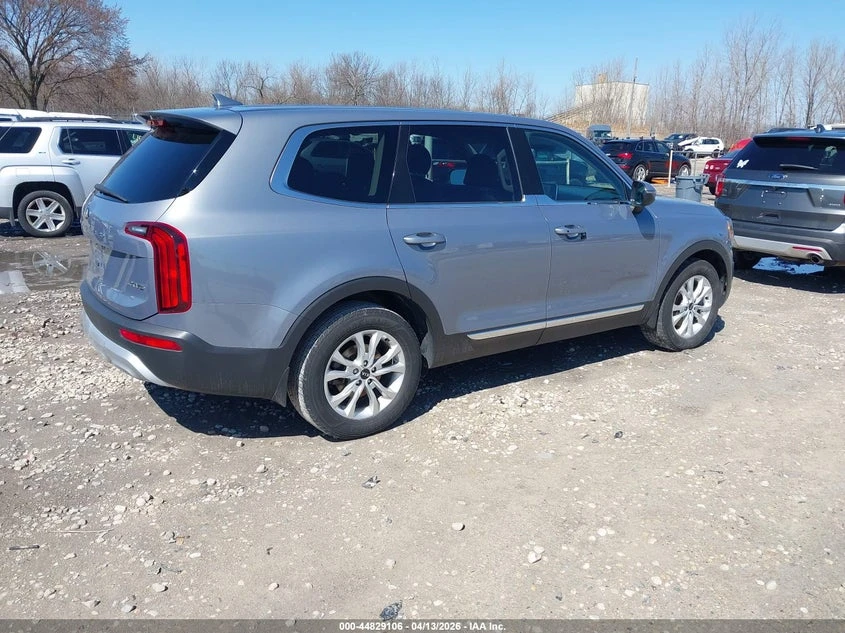Kia Telluride 3.8l Lx, снимка 4 - Автомобили и джипове - 54242388