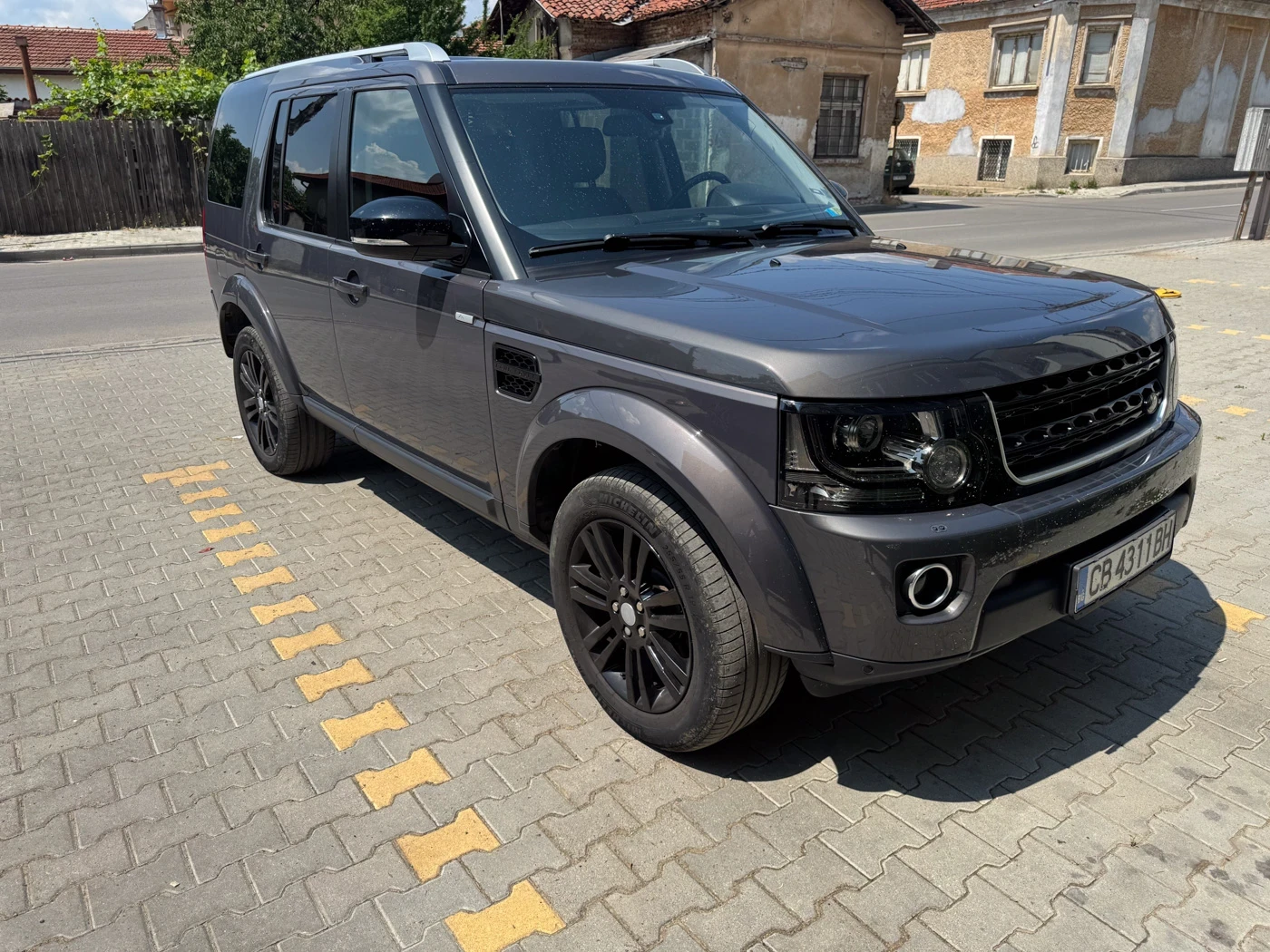 Land Rover Discovery HSE Landmark