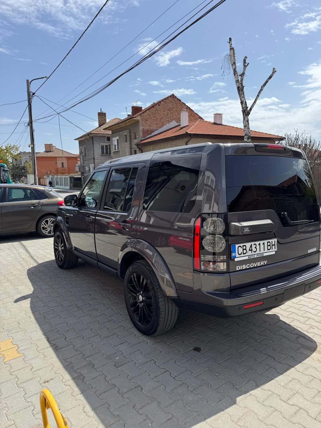 Land Rover Discovery HSE Landmark, снимка 4 - Автомобили и джипове - 54595656