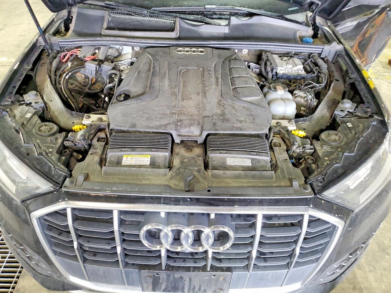 Audi Q7 2.0l Premium, снимка 11 - Автомобили и джипове - 54743200