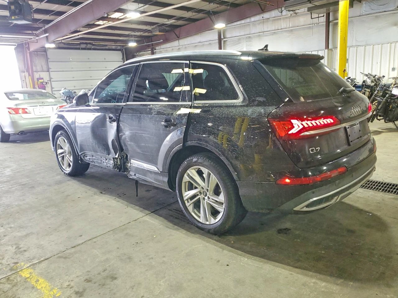 Audi Q7 2.0l Premium, снимка 2 - Автомобили и джипове - 54743200