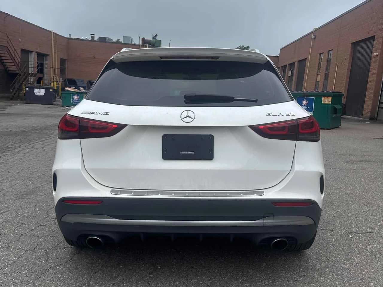 Mercedes-Benz GLA * AMG 35 * CARFAX * БЕЗ ПЪРВОНАЧАЛНА ВНОСКА, снимка 13 - Автомобили и джипове - 55054262