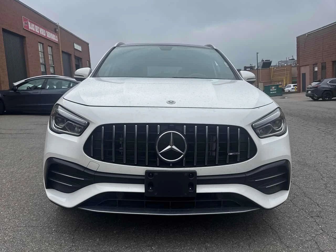 Mercedes-Benz GLA * AMG 35 * CARFAX * БЕЗ ПЪРВОНАЧАЛНА ВНОСКА, снимка 6 - Автомобили и джипове - 55054262