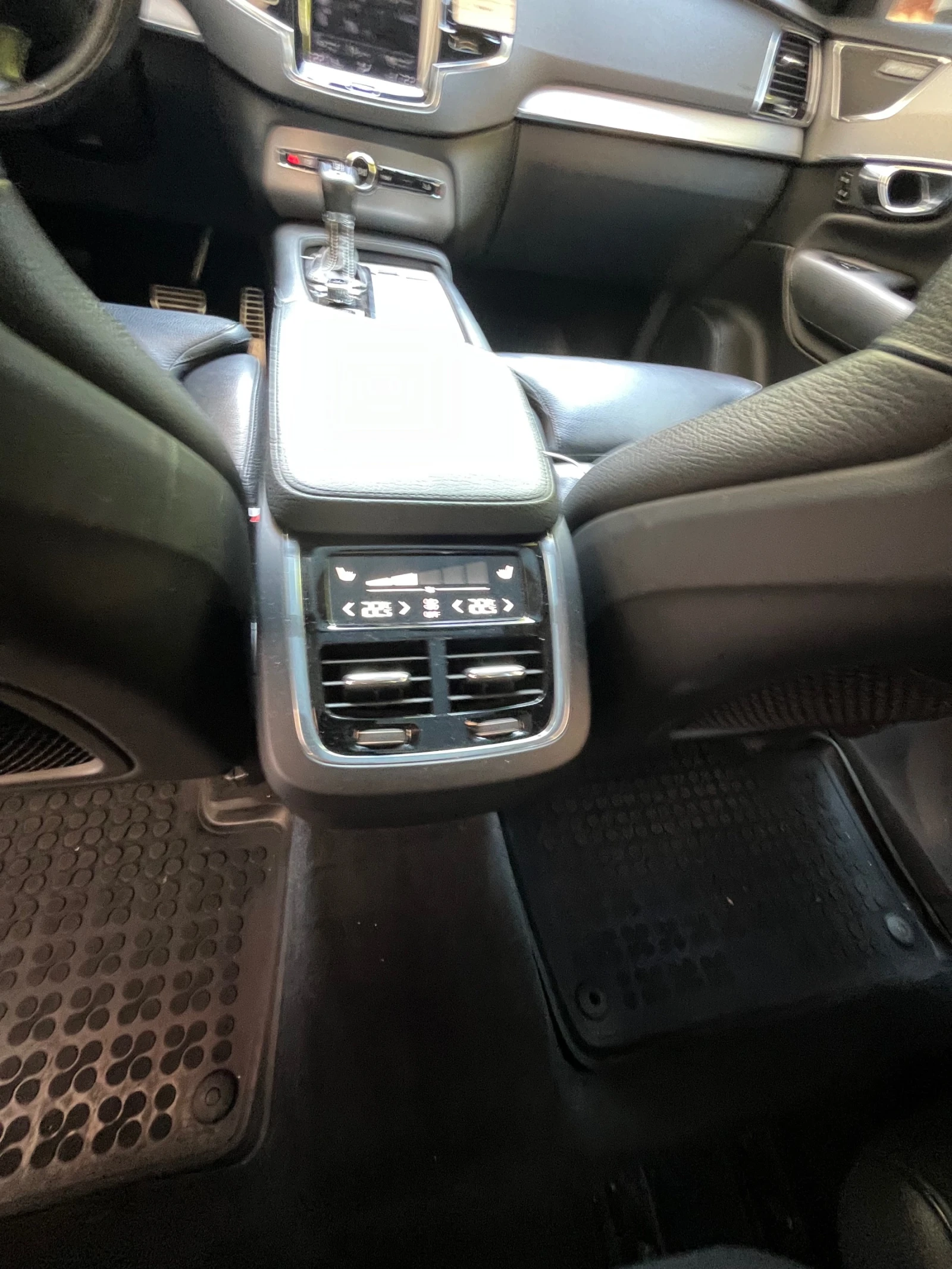 Volvo Xc90 R-DESIGN, снимка 10 - Автомобили и джипове - 55351207