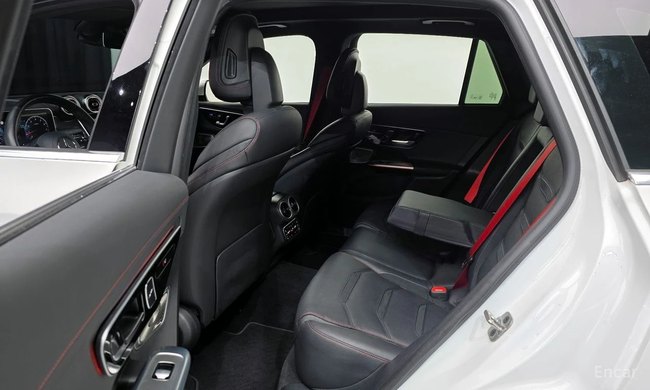 Mercedes-Benz GLC 43 AMG 4MATIC* BURMESTER* DISTRONIC* HEAD-UP* 360* , снимка 14 - Автомобили и джипове - 55475909
