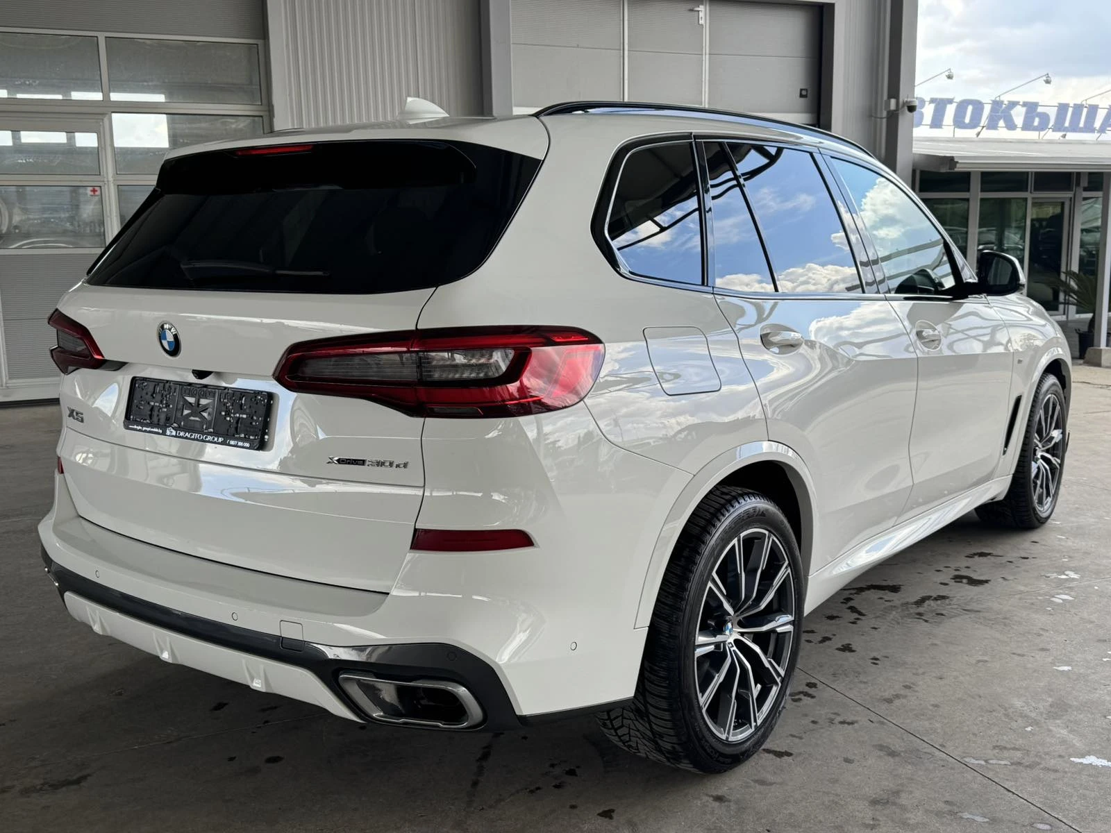 BMW X5 3.0d* 265ps* M Sport* SWAROVSKI* Distr* CARBON H/K | Mobile.bg � ����������� 5