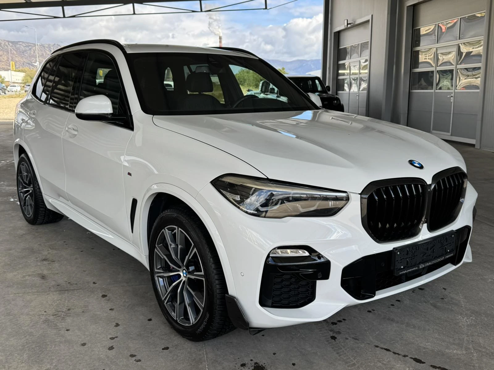 BMW X5 3.0d* 265ps* M Sport* SWAROVSKI* Distr* CARBON H/K | Mobile.bg � ����������� 7