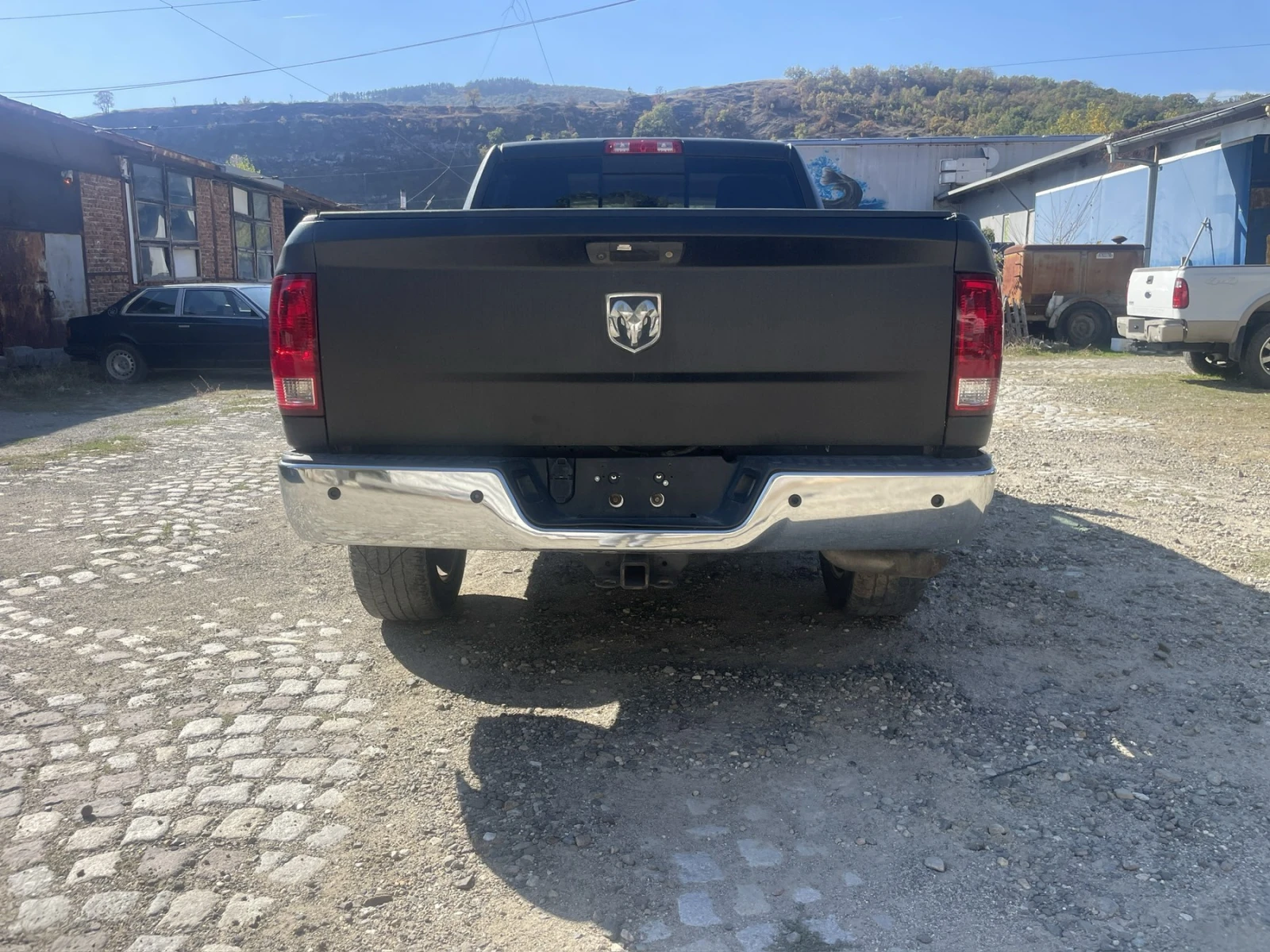 Dodge RAM 1500 5, 7 HEMI SLT 8ZF, снимка 5 - Автомобили и джипове - 56594673