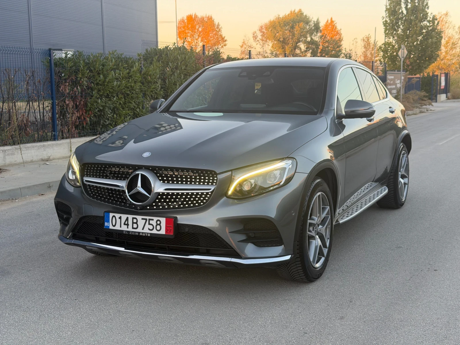 Mercedes-Benz GLC 250 Coupe PREMIUM / 4MATIC / 360 / DISTRONIC / HEADUP