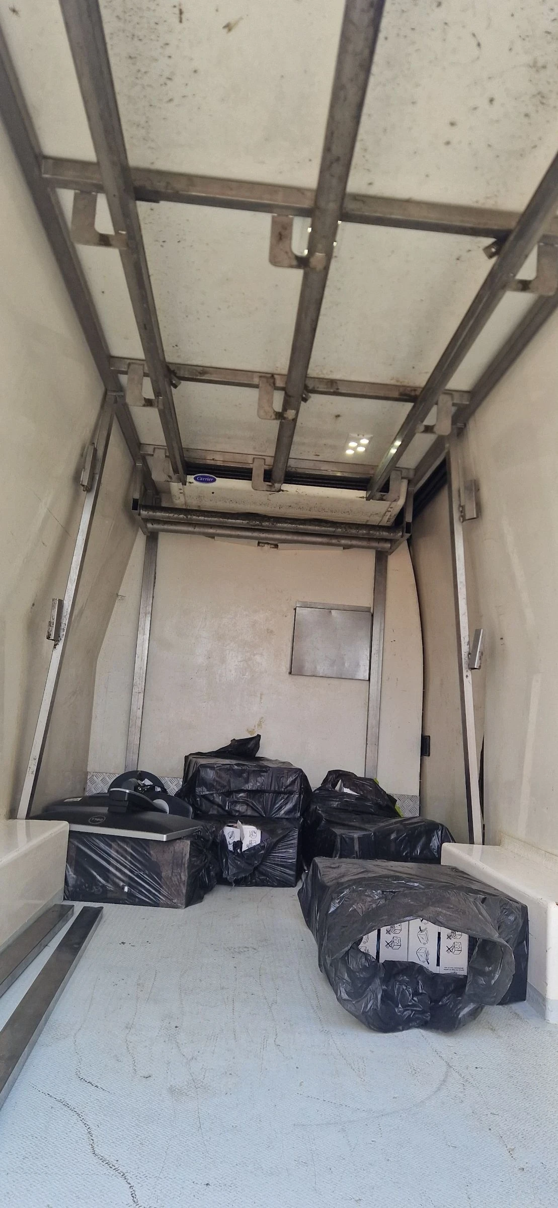 Iveco 35s13 ХЛАДИЛЕН, снимка 5 - Бусове и автобуси - 55289665